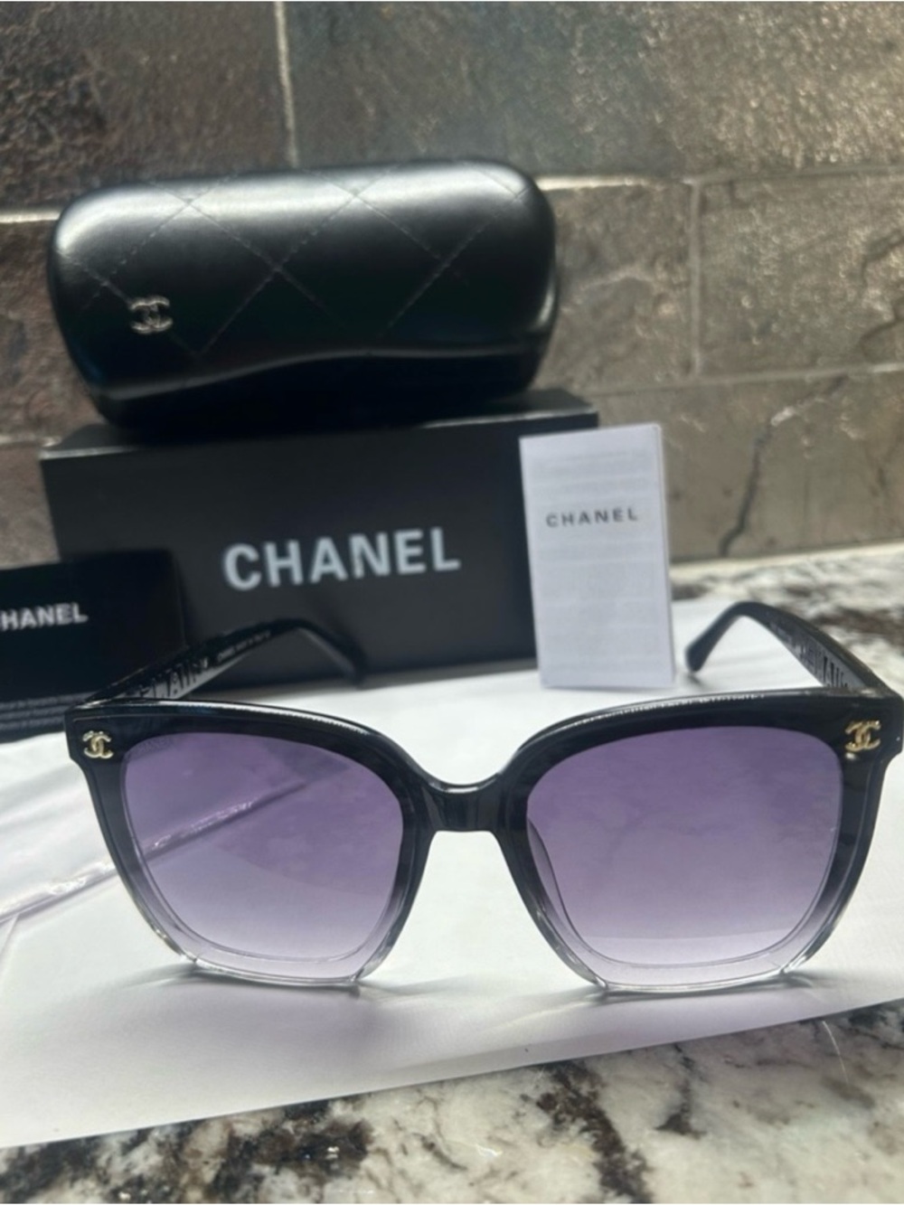 LIVE SHOW LISTING! - Picture 5 of 16